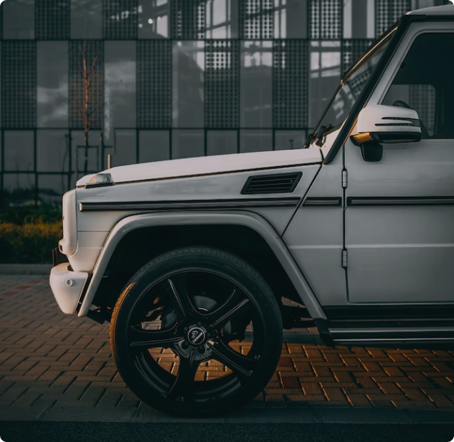 Автомобиль Mercedes G500